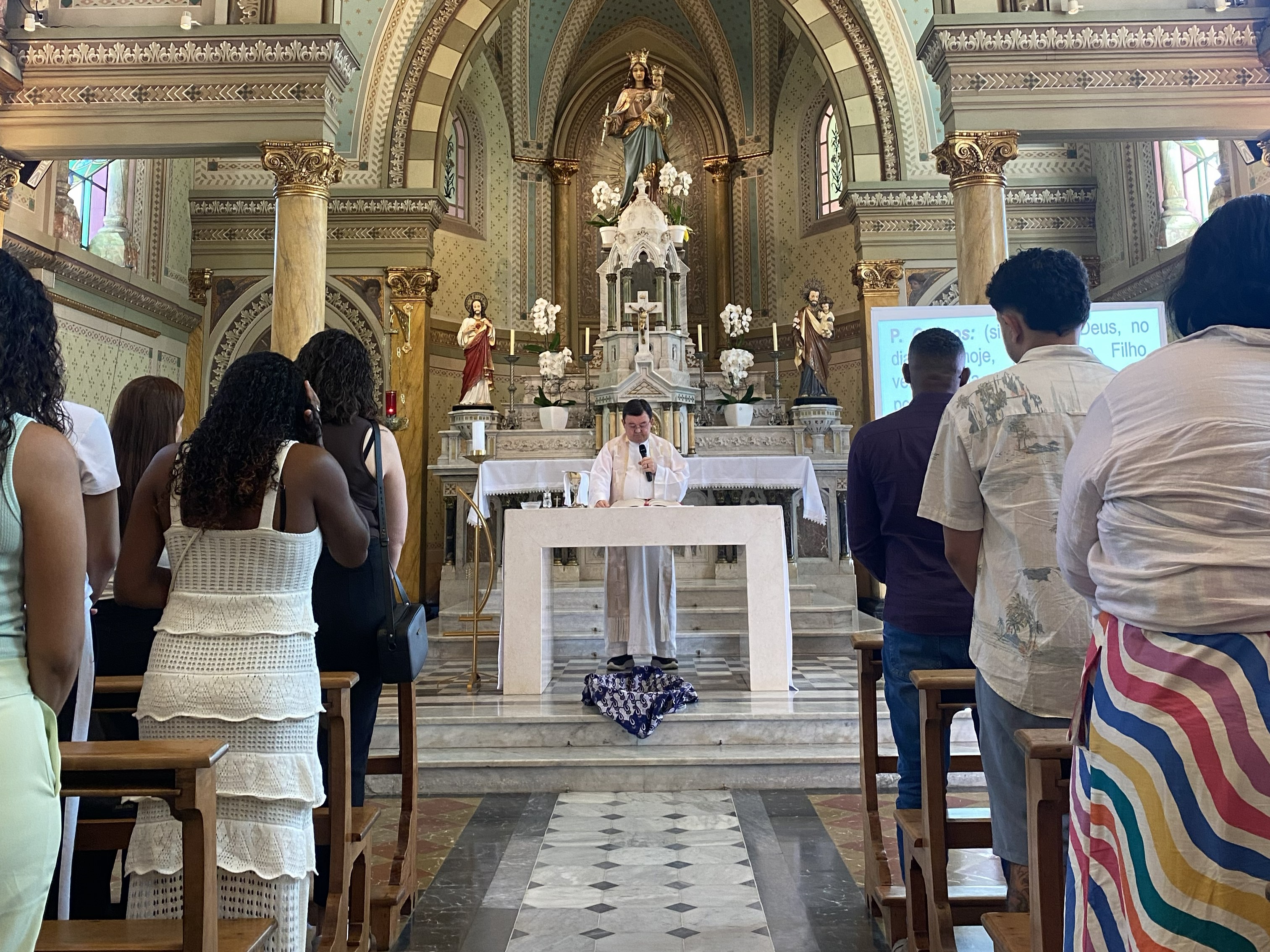 Equipe de Colaboradores celebra a chegada da Páscoa em manhã especial